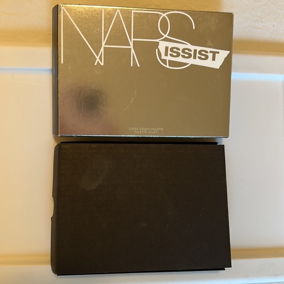 Limited Edition Nars Cheek Studio Palette - Picture 3 of 9